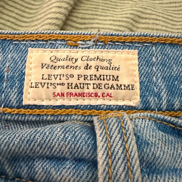 Levi’s Ribcage Straight Jeans - Picture 6 of 8